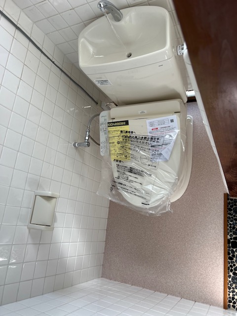 埼玉県鶴ヶ島市和式トイレから洋式トイレへの交換工事後写真