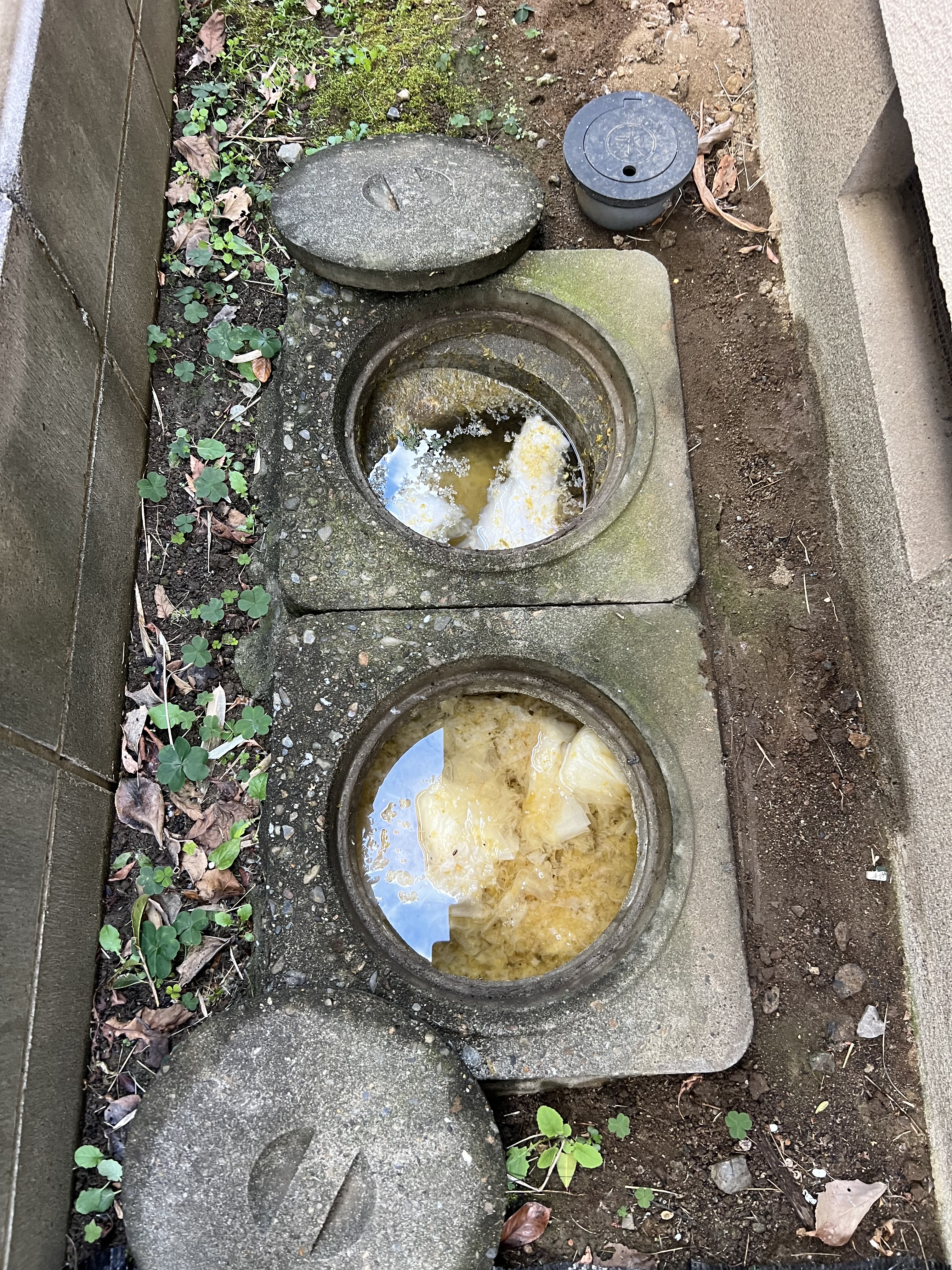 千葉県柏市にてトイレのつまり修理工事前写真