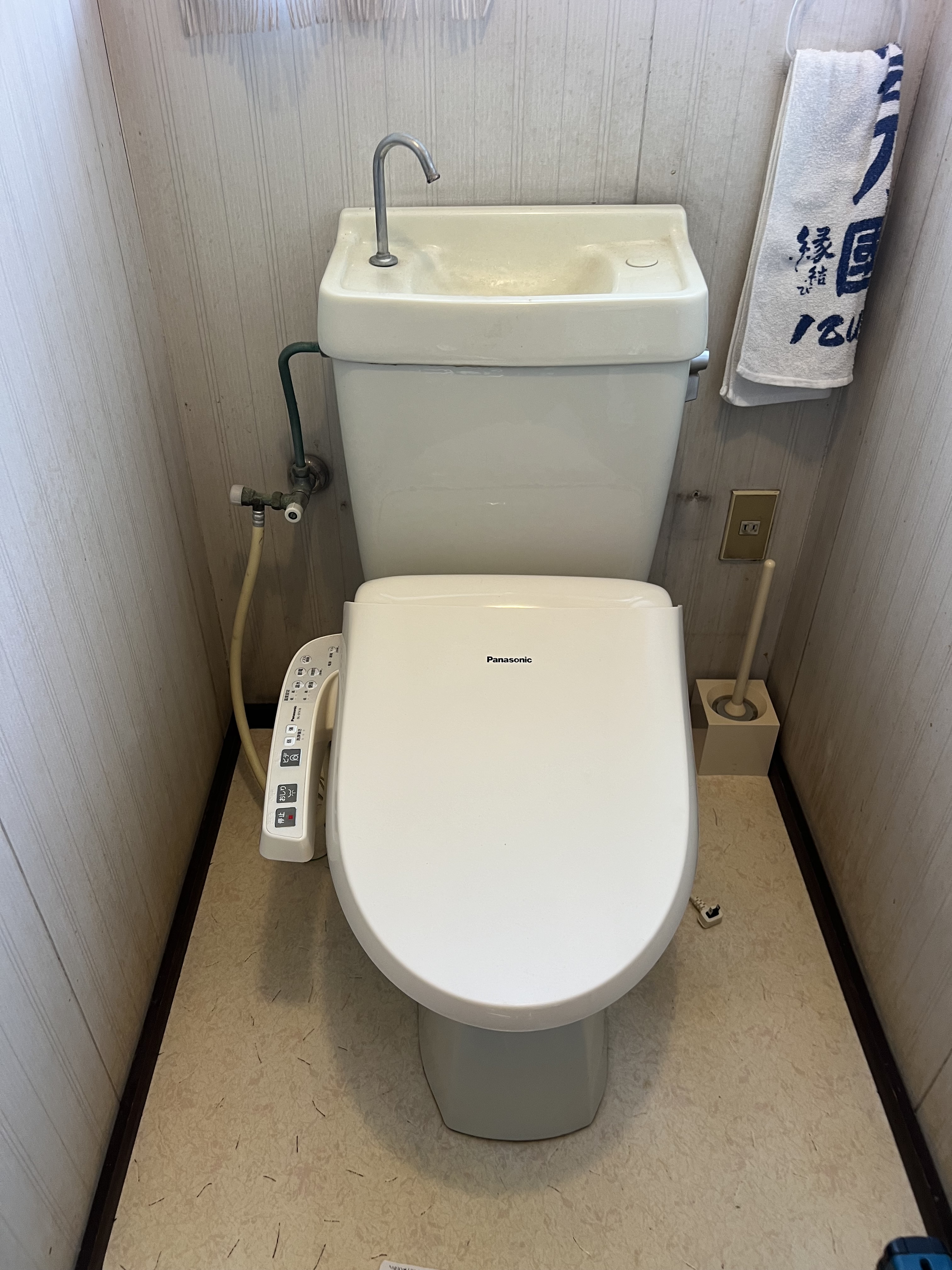 埼玉県川口市にてトイレ水漏れ修理工事前写真